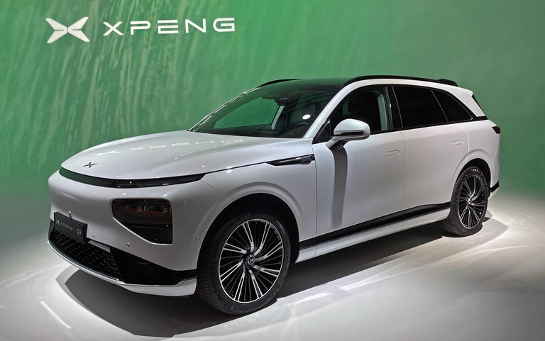 Xpeng G9 er en stor SUV med pæn rækkevidde og særdeles hurtig ladning.