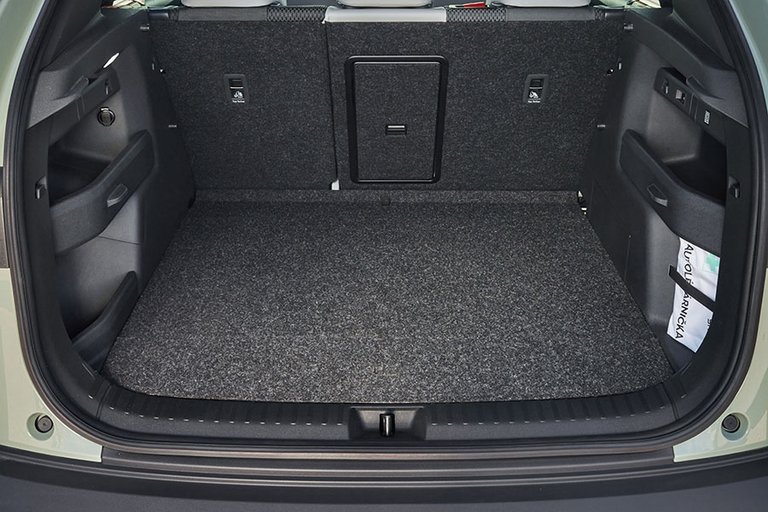 Bagagerummet i en Skoda Elroq