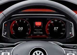 Polo fås med fuldt digitalt instrumenthus. Som første VW-model er det i en ny Active Info Display-version.