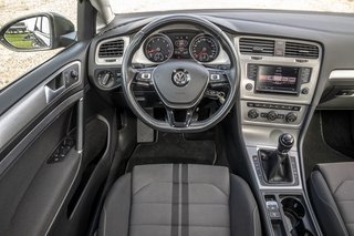 Indretningen i kabinen på en VW Golf VII