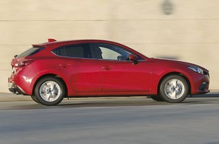Mazda 3 fra siden