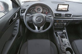 Mazda 3 kabine