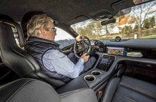 Porsche Taycan kabine