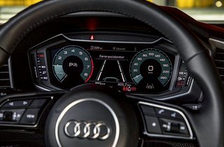 Audi A1 har digitale instrumenter bag rattet