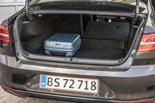 VW Passat bagagerum