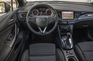 Opel Astra kabine