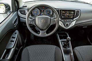 Suzuki Baleno kabine