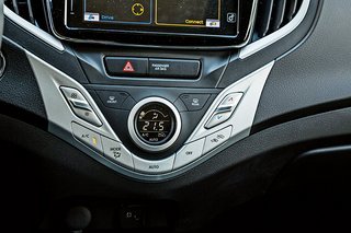 Suzuki Baleno display