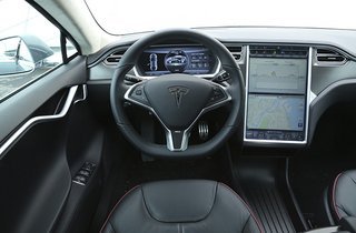 Tesla Model S kabine
