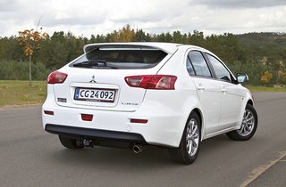 Lancer set bagfra