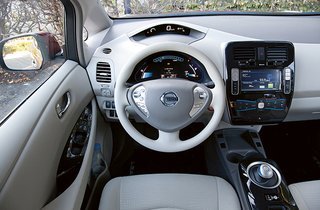 Nissan Leaf kabine