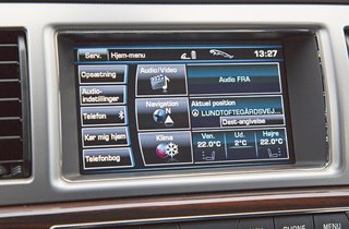 Jaguar XF skærm