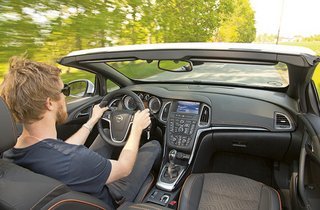 Opel Cascada kabine