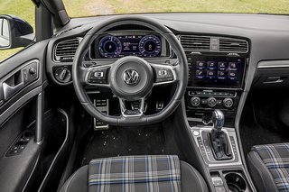 VW Golf GTE instrumentbord