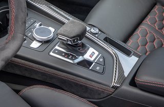 Audi RS4 gear