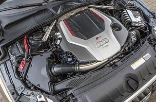Audi RS4 motor