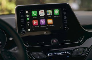 Toyota C-HR nu med Apple CarPlay
