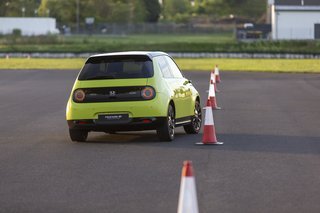 De runder lygter går igen bagpå Honda e