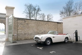 Aston Martin DB6