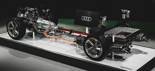 Plugin-hybrider består hos Audi af en benzinmotor og en elmotor, der kan arbejde sammen eller hver for sig. Audi satser ikke på hybridbiler med dieselmotorer.