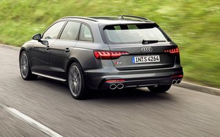 Test af Audi A4: Stadig en god familiebil!