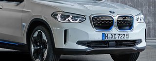'Genkendeligt design med særlige detaljer' beskriver BMW designet på iX3.