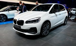 BMW 2-serie får øget rækkevidden på strøm.