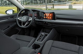 VW Golf eHybrid kabine