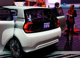 Fiat'en kan skrive beskeder til andre trafikanter.