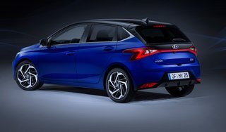 Næste generation Hyundai i20 er vokset lidt i bredde og akselafstand.