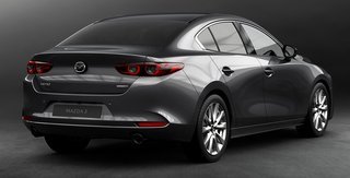 Mazda 3 fortsætter som sedan.