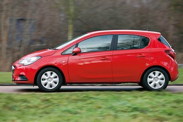 Opel Corsa har bevaret sine karakteristiske linjer, selv om bilen er ny fra ende til anden. Corsa er da også Opels bedst sælgende bilmodel, så behovet for radikale ændringer har ikke været udtalt.