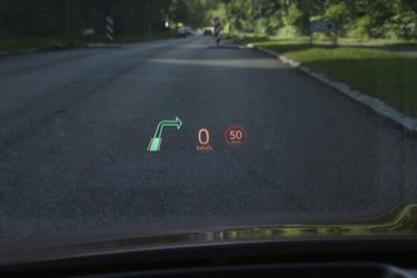 Man får alle relevante oplysninger i headup-displayet.