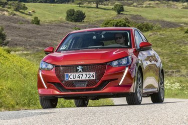 Peugeot 208 fås både med benzin-, diesel- og elmotor, og det gør den interessant for en stor kundegruppe. Her er den testet i Allure-udgaven.