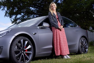 Mie Strømbergs Tesla ville gerne have en bil, der skiller sig ud og har et cool og råt udtryk
