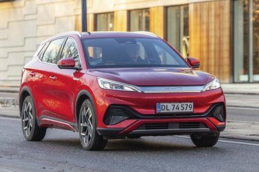 YD er et nyt bilmærke i Danmark. Den elektrisk mellemklasse-SUV Atto 3 er den mest oplagte storsælger. De to øvrige modeller, Han og Tang, er markant dyrere.