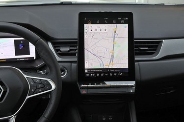 GAS – eller Google Automotive System – er det nye betjeningssystem i mange af Renaults modeller. Og det fungerer meget bedre og mere intuitivt end Renaults tidligere menusystemer. Nyt på Captur er knapper til at styre volumen på toppen af skærmen, der er nemme at finde selv uden at kigge! 