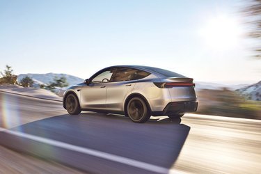 Tesla Model Y årgang 2025