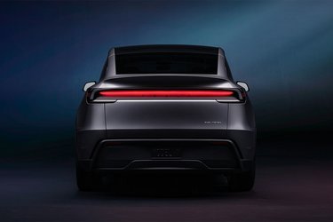 Tesla Model Y årgang 2025