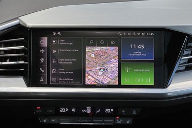 Den 11”-trykskærm er også standard i modellen p.t., og den er stor nok til at vise de informationer, man har brug for under kørslen. Også fordi der er et separat klimaanlæg, så temperaturen i kabinen ikke vises på trykskærmen.  