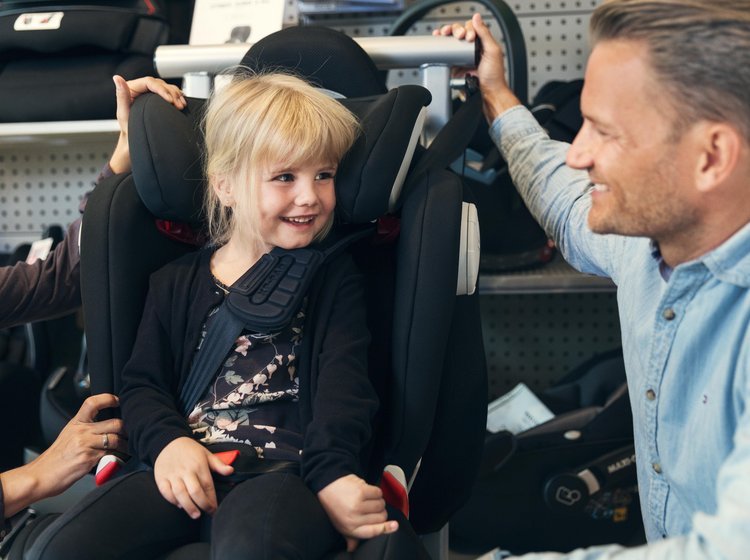 Guide til valg af autostol find den rigtige størrelse her Guide til valg af autostol find den rigtige størrelse her