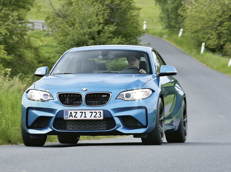 BMW M2 forfra