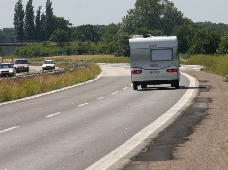 På en længere strækning af Sydmotorvejen på Lolland og Falster må man nu køre 130 km/t.