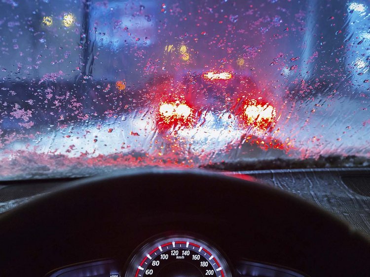 Kør sikkert i regnvejr