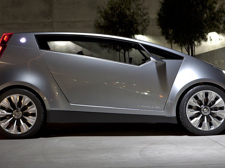 Cadillac Urban Luxury er på størrelse med en Toyota Yaris.