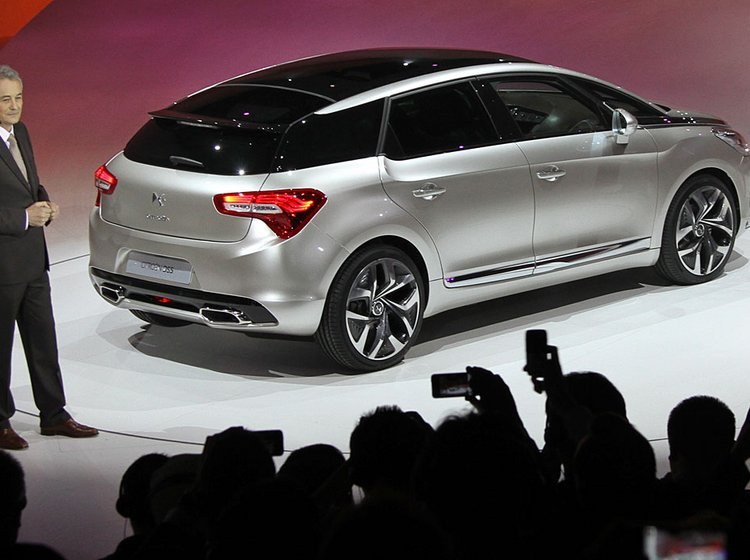 Citroën DS5 har verdenspremiere i Shanghai, Kina.