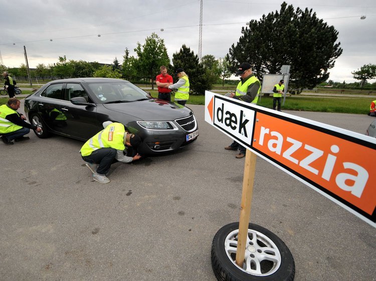 I alt 488 biler blev kontrolleret under den første dækrazzia herhjemme