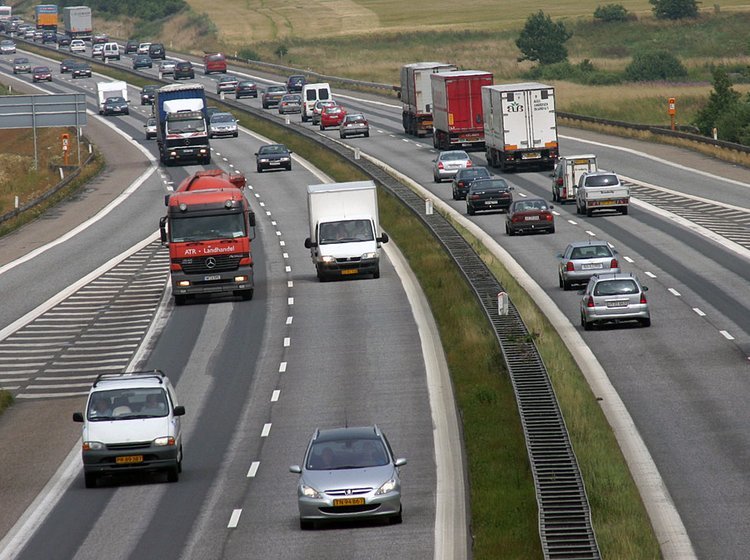 Store dele af E45 i Østjylland har alleerde i dag meget tæt trafik store dele af dagen.