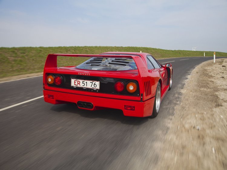 Entusiaster og investorer vender nu blikket mod biler fra 1980’erne, især Ferrari, der nu stiger i pris, skriver MotorClassic