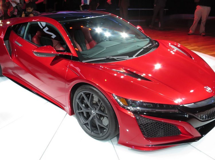 Honda NSX, der sælges i USA under Acura-mærket, kommer til Danmark sidst på året.